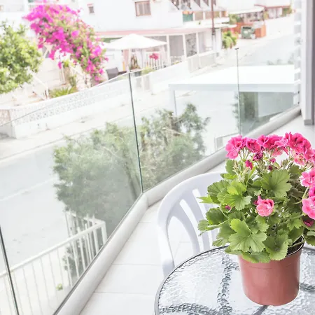 So1 Apartment